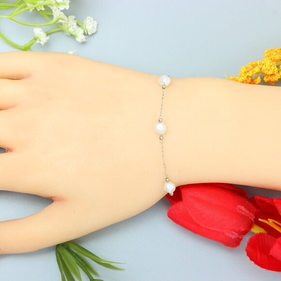 "Elegant & Trendy Bracelet, A Perfect Gift for Women, Thoughtful, EVCH1158 - Picture 3 of 9
